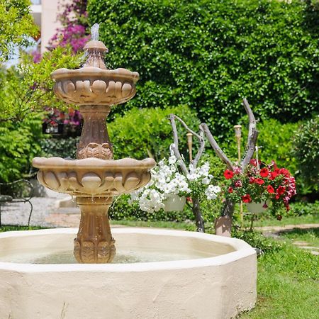 Hotel La Villa Sainte Valerie Adults Only ฌวง-เลส์-แป็งส์ ภายนอก รูปภาพ