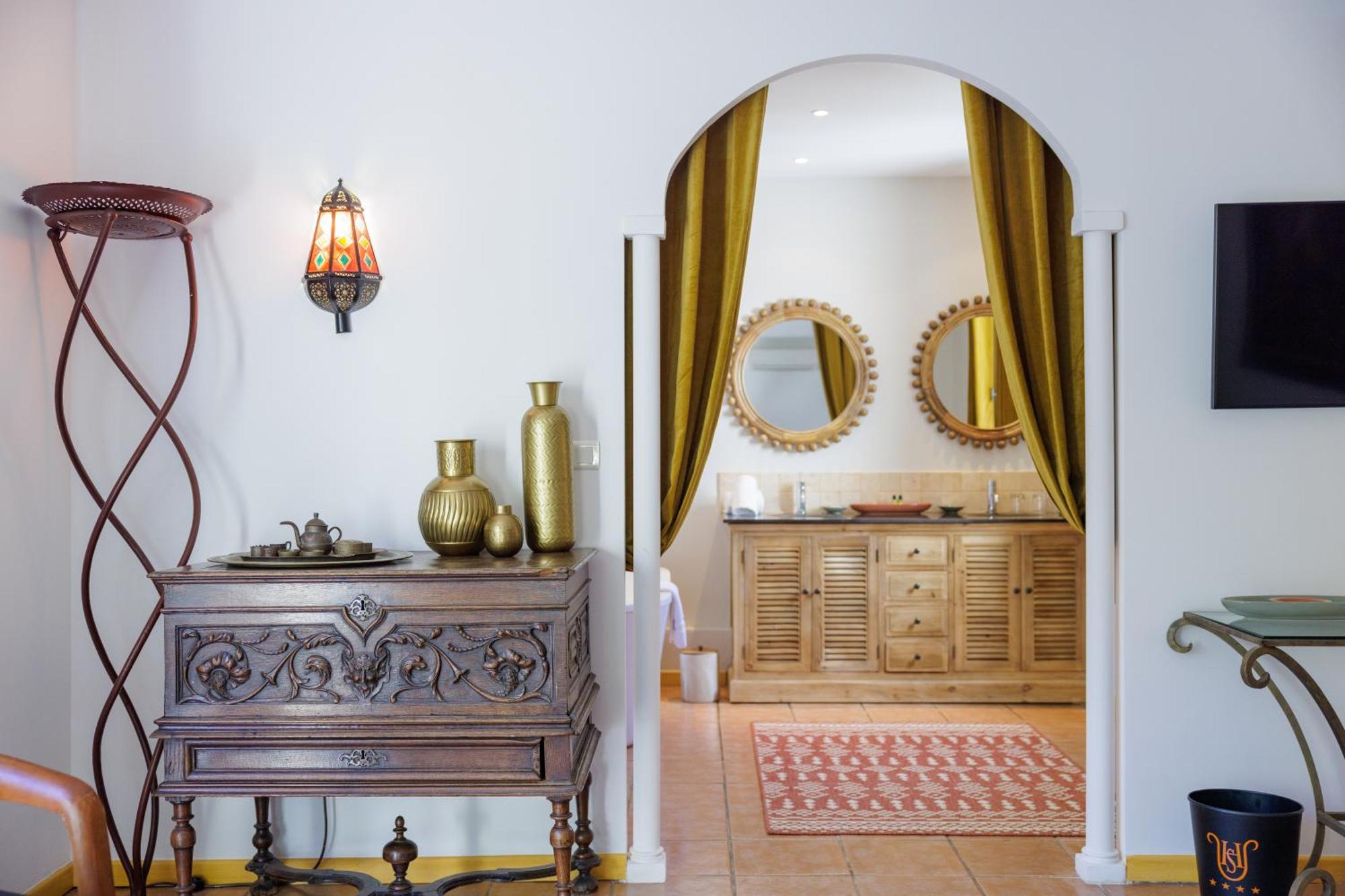 Hotel La Villa Sainte Valerie Adults Only ฌวง-เลส์-แป็งส์ ภายนอก รูปภาพ