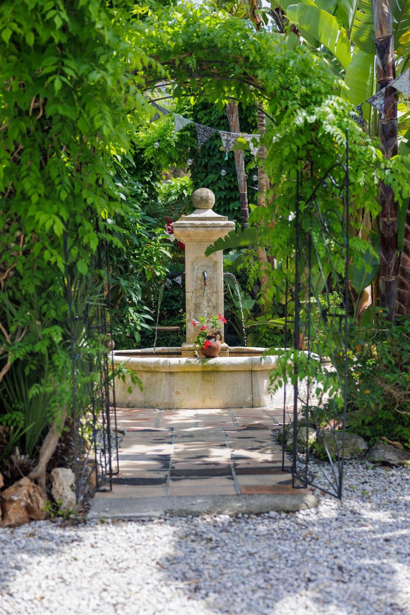 Hotel La Villa Sainte Valerie Adults Only ฌวง-เลส์-แป็งส์ ภายนอก รูปภาพ