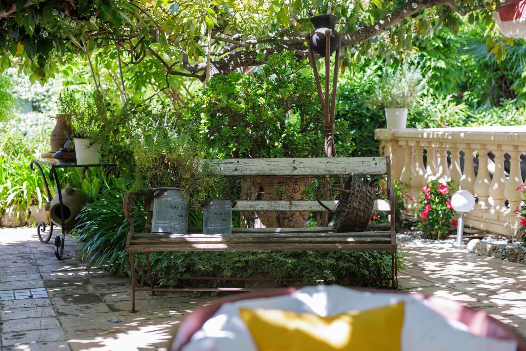 Hotel La Villa Sainte Valerie Adults Only ฌวง-เลส์-แป็งส์ ภายนอก รูปภาพ